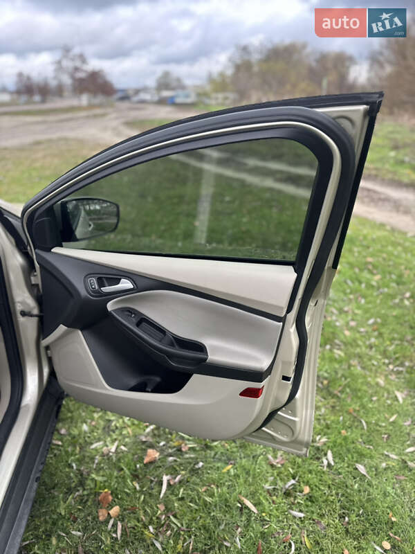 Хетчбек Ford Focus 2017 в Києві фото 25 Хетчбек Ford Focus 2017 в Києві