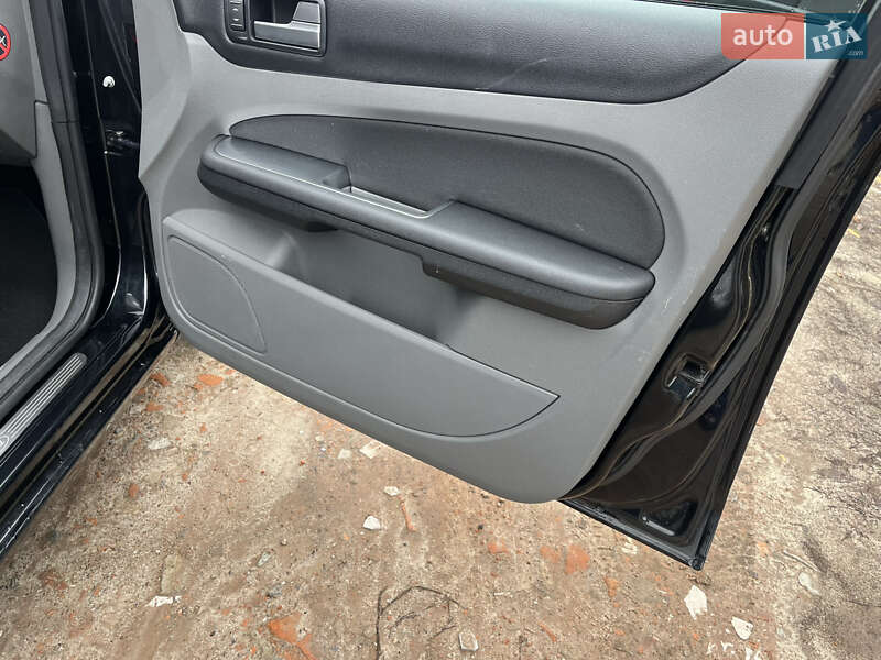 Универсал Ford Focus 2010 в Ахтырке