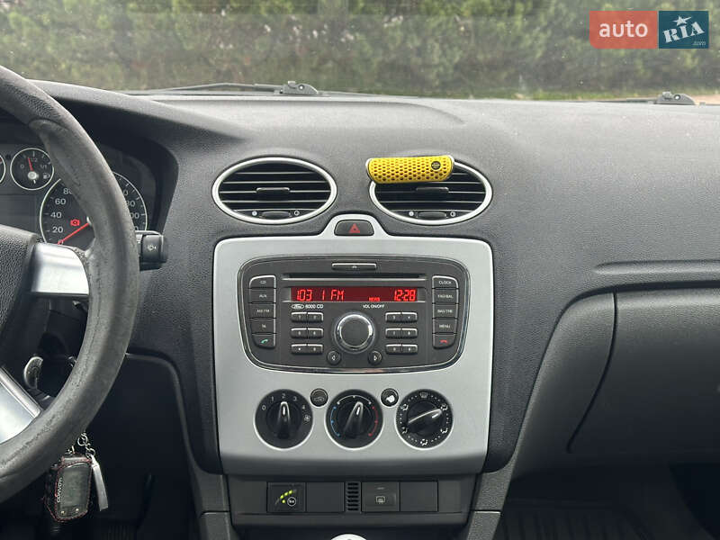 Хетчбек Ford Focus 2007 в Києві фото 30 Хетчбек Ford Focus 2007 в Києві