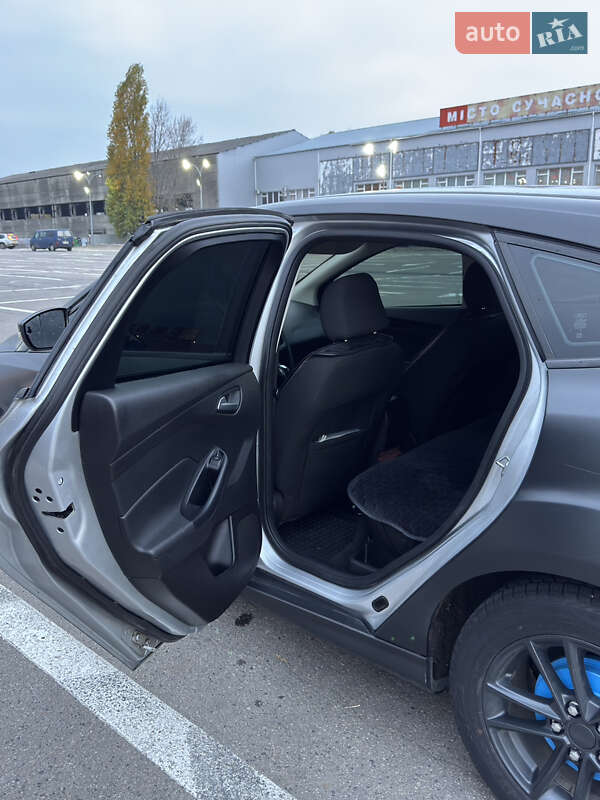 Хетчбек Ford Focus 2015 в Полтаві фото 7 Хетчбек Ford Focus 2015 в Полтаві