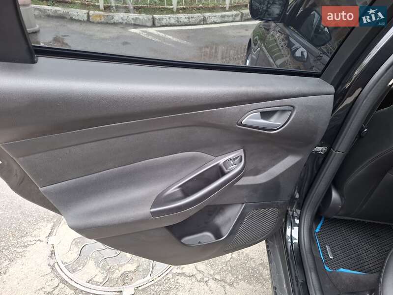 Седан Ford Focus 2015 в Києві фото 18 Седан Ford Focus 2015 в Києві