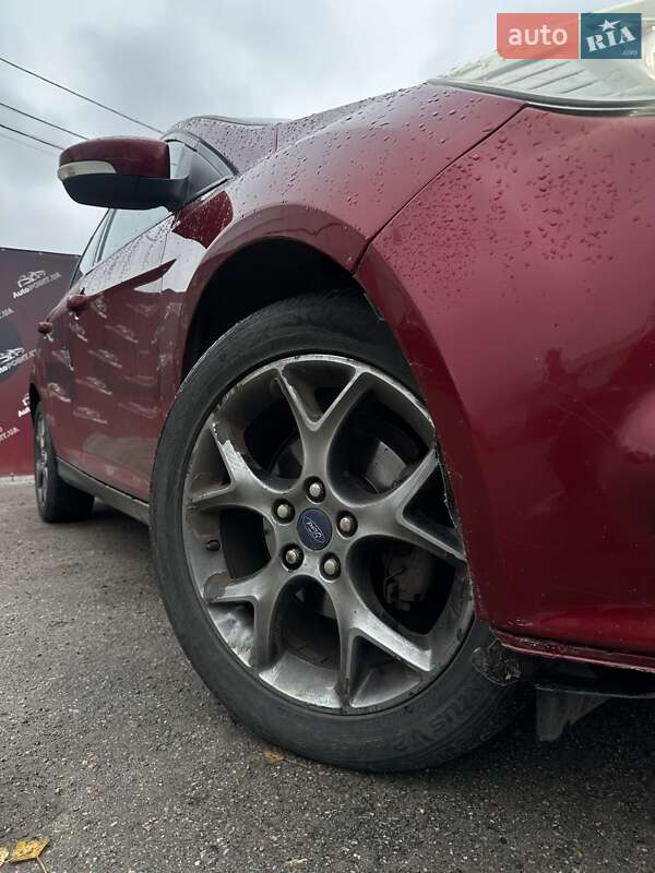Седан Ford Focus 2014 в Сумах