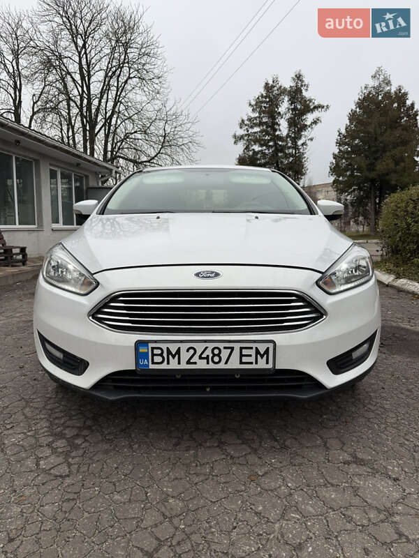 Седан Ford Focus 2017 в Глухове фото Седан Ford Focus 2017 в Глухове