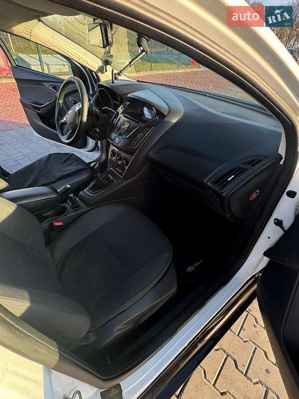 Седан Ford Focus 2013 в Луцке фото 4 Седан Ford Focus 2013 в Луцке