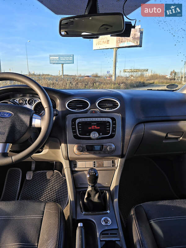 Універсал Ford Focus 2010 в Львові фото 13 Універсал Ford Focus 2010 в Львові