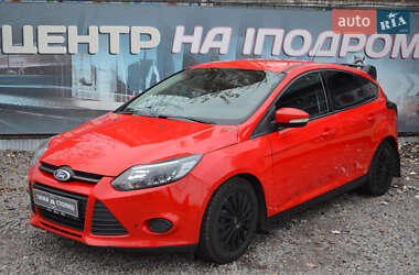 Хэтчбек Ford Focus 2014 в Киеве