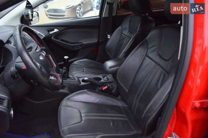Хетчбек Ford Focus 2014 в Києві