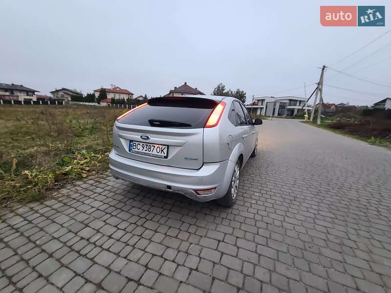 Хетчбек Ford Focus 2010 в Львові фото 10 Хетчбек Ford Focus 2010 в Львові
