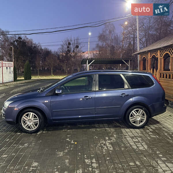Універсал Ford Focus 2005 в Чернівцях фото 3 Універсал Ford Focus 2005 в Чернівцях