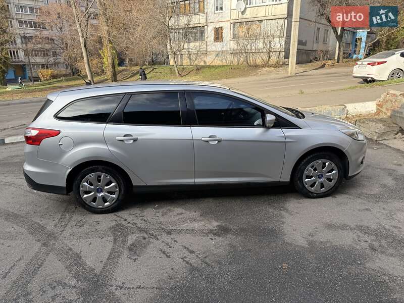 Универсал Ford Focus 2013 в Харькове фото 3 Универсал Ford Focus 2013 в Харькове