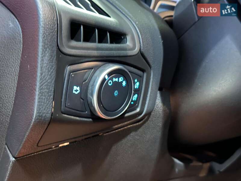 Седан Ford Focus 2015 в Одесі фото 9 Седан Ford Focus 2015 в Одесі