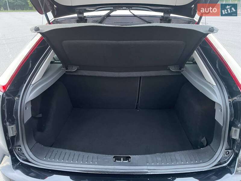 Хетчбек Ford Focus 2008 в Львові фото 38 Хетчбек Ford Focus 2008 в Львові