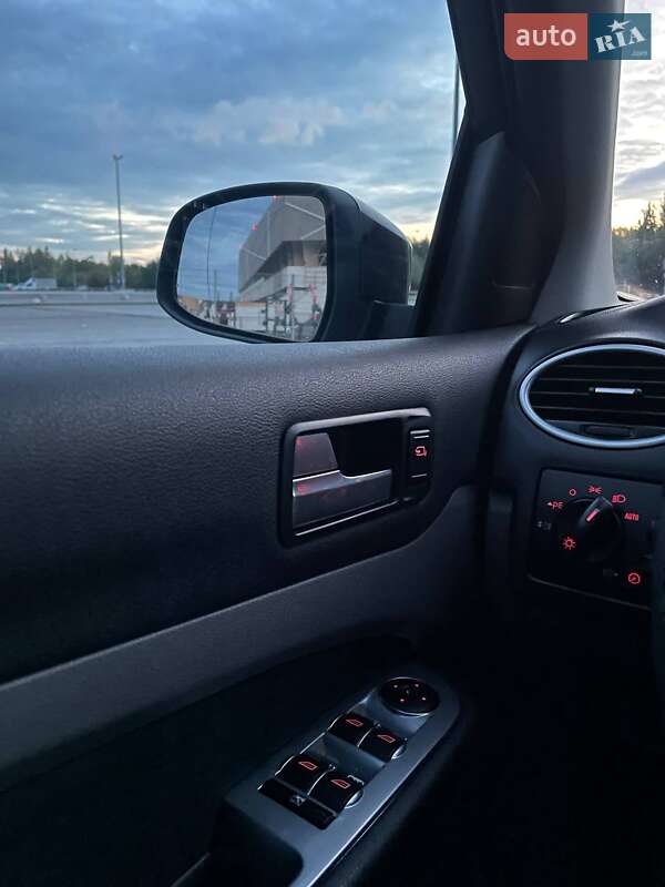 Хетчбек Ford Focus 2008 в Львові фото 52 Хетчбек Ford Focus 2008 в Львові