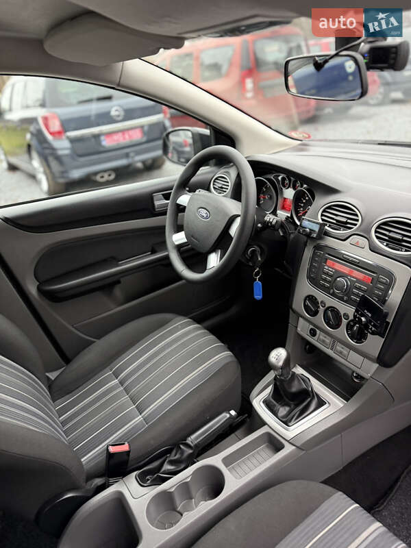 Універсал Ford Focus 2010 в Луцьку