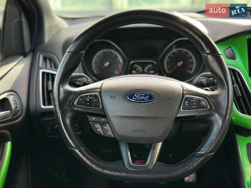 Хэтчбек Ford Focus 2017 в Киеве