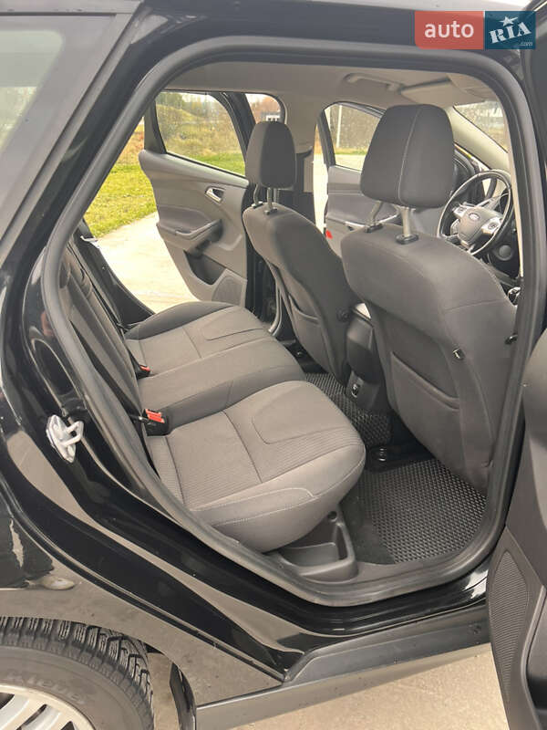 Універсал Ford Focus 2013 в Львові фото 30 Універсал Ford Focus 2013 в Львові