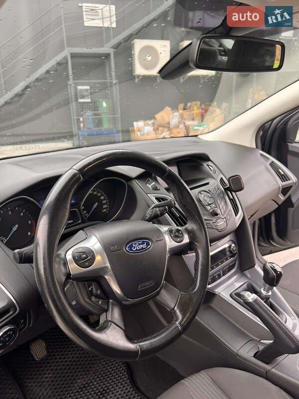 Універсал Ford Focus 2013 в Львові фото 36 Універсал Ford Focus 2013 в Львові