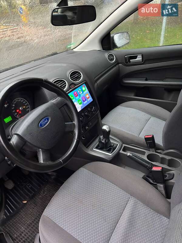 Хетчбек Ford Focus 2006 в Києві фото 7 Хетчбек Ford Focus 2006 в Києві