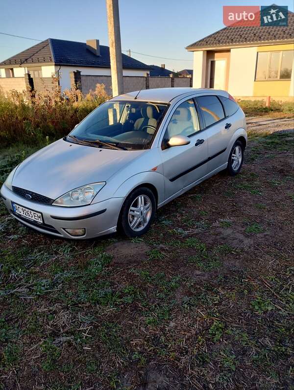 Хетчбек Ford Focus 2002 в Луцьку фото 2 Хетчбек Ford Focus 2002 в Луцьку