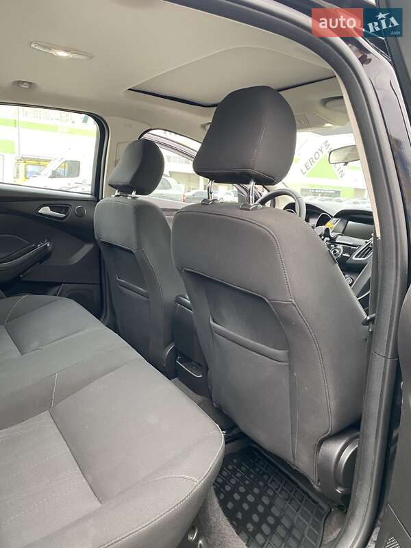 Седан Ford Focus 2017 в Киеве фото 13 Седан Ford Focus 2017 в Киеве