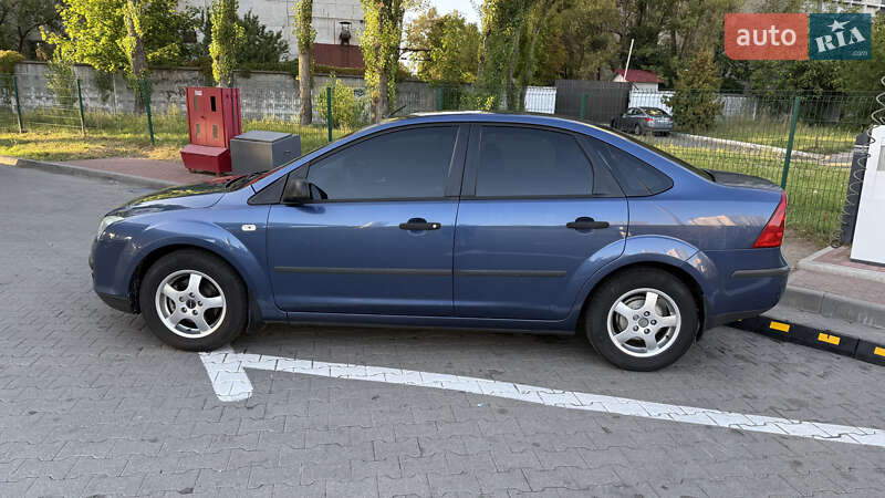Седан Ford Focus 2005 в Киеве