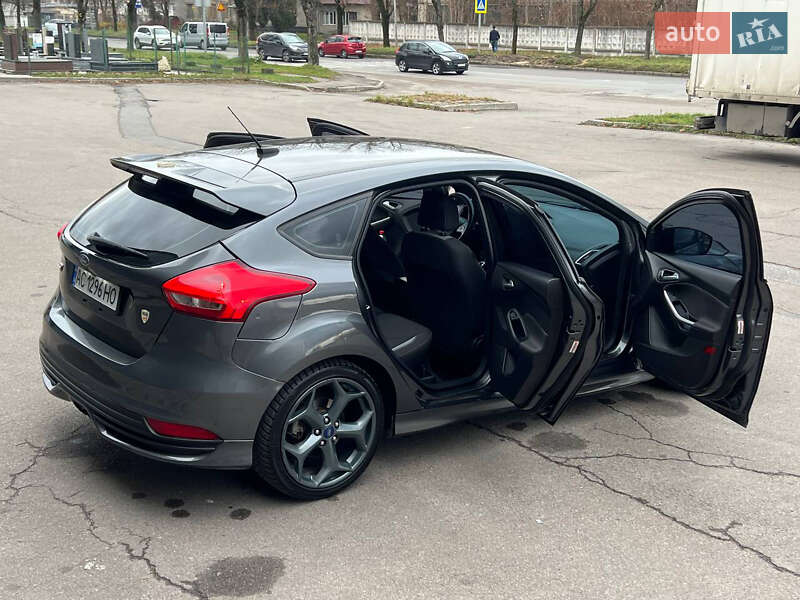 Хэтчбек Ford Focus 2017 в Львове фото 58 Хэтчбек Ford Focus 2017 в Львове