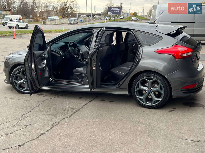 Хэтчбек Ford Focus 2017 в Львове фото 64 Хэтчбек Ford Focus 2017 в Львове