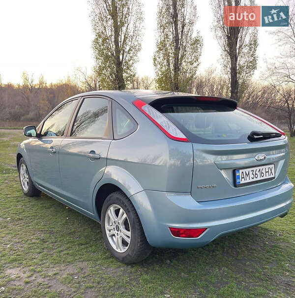 Хетчбек Ford Focus 2009 в Кам'янському