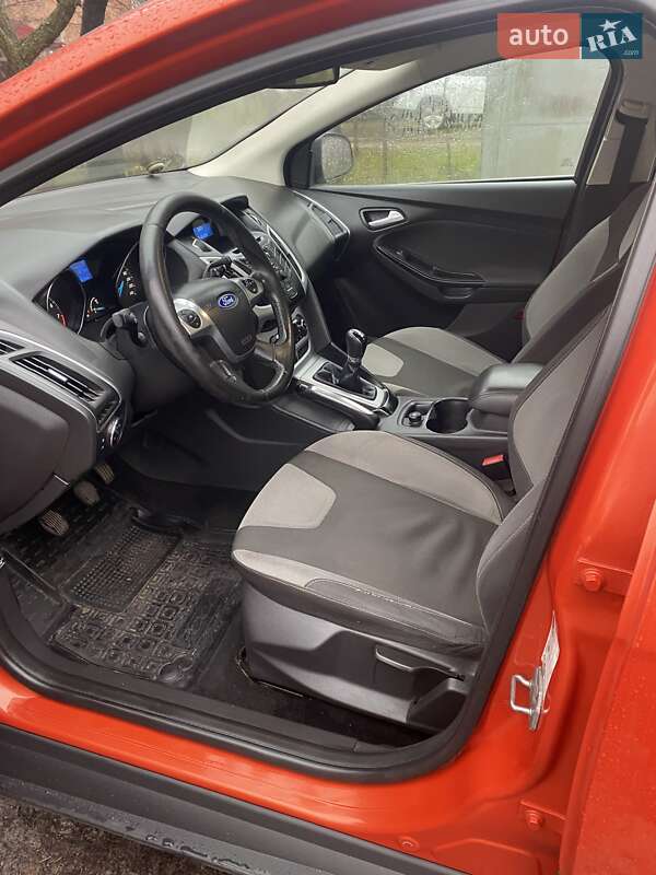 Хэтчбек Ford Focus 2011 в Киеве