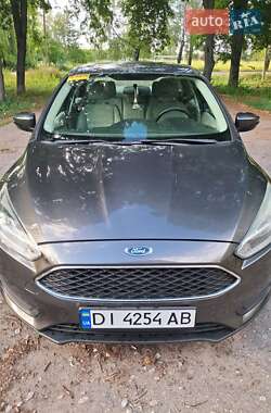 Седан Ford Focus 2015 в Краснокутске