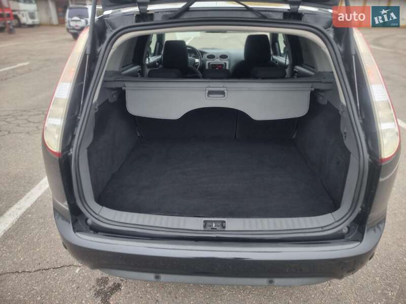 Универсал Ford Focus 2010 в Первомайске