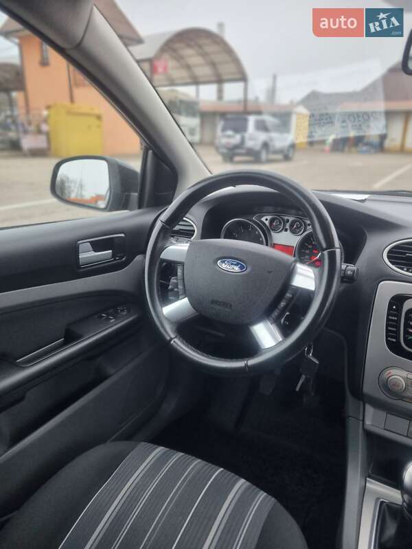 Универсал Ford Focus 2010 в Первомайске