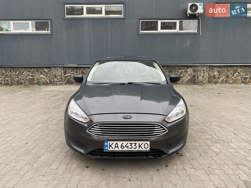 Седан Ford Focus 2015 в Стрые