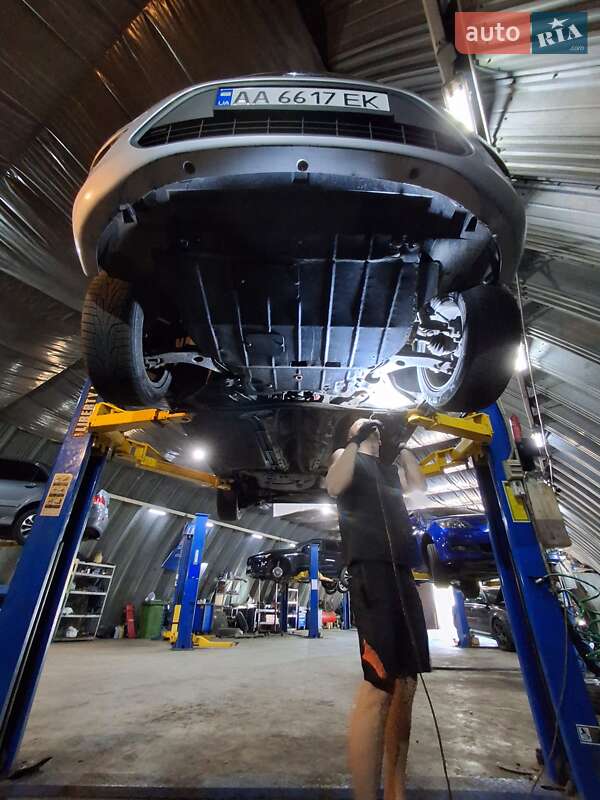 Універсал Ford Focus 2010 в Києві фото 8 Універсал Ford Focus 2010 в Києві