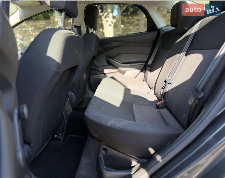 Седан Ford Focus 2017 в Киеве