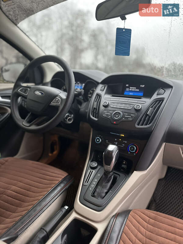 Седан Ford Focus 2015 в Тульчине