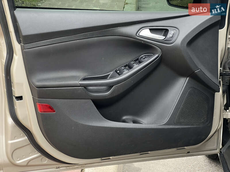 Седан Ford Focus 2018 в Киеве