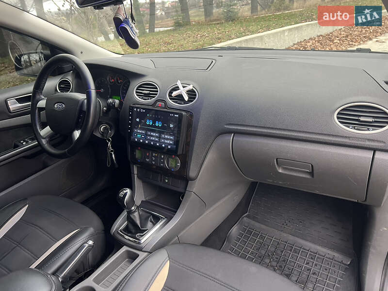 Седан Ford Focus 2006 в Сумах