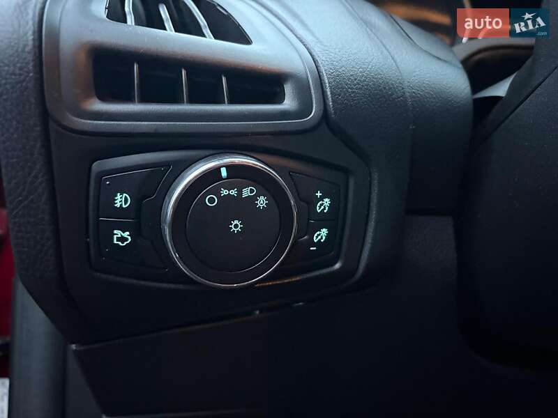 Седан Ford Focus 2013 в Львове