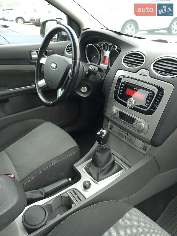 Ford Focus 2011