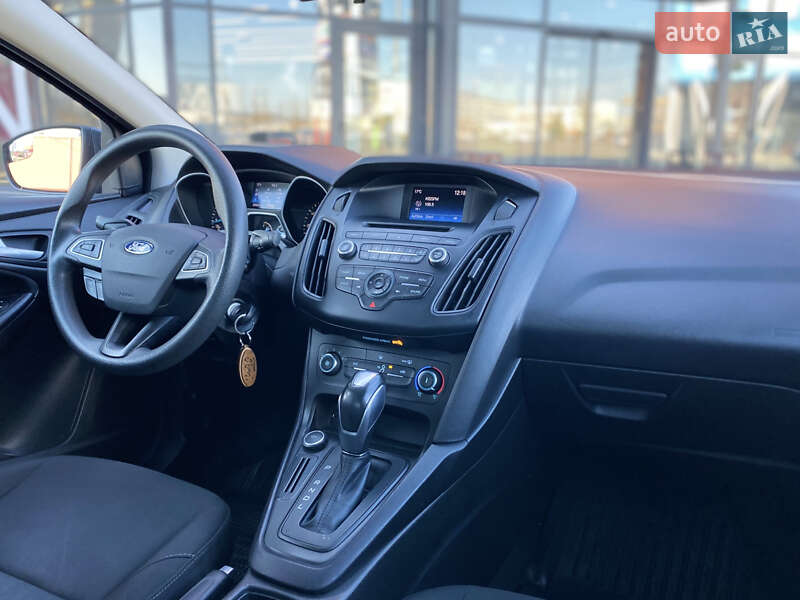 Седан Ford Focus 2015 в Киеве