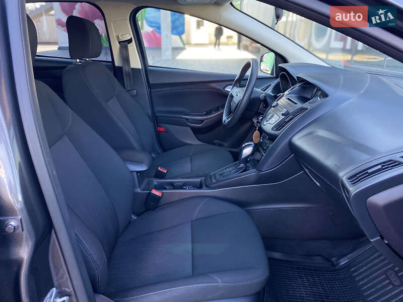 Седан Ford Focus 2015 в Киеве