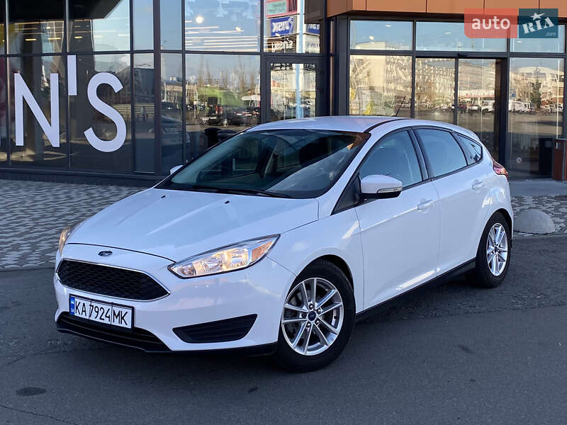 Хэтчбек Ford Focus 2015 в Киеве