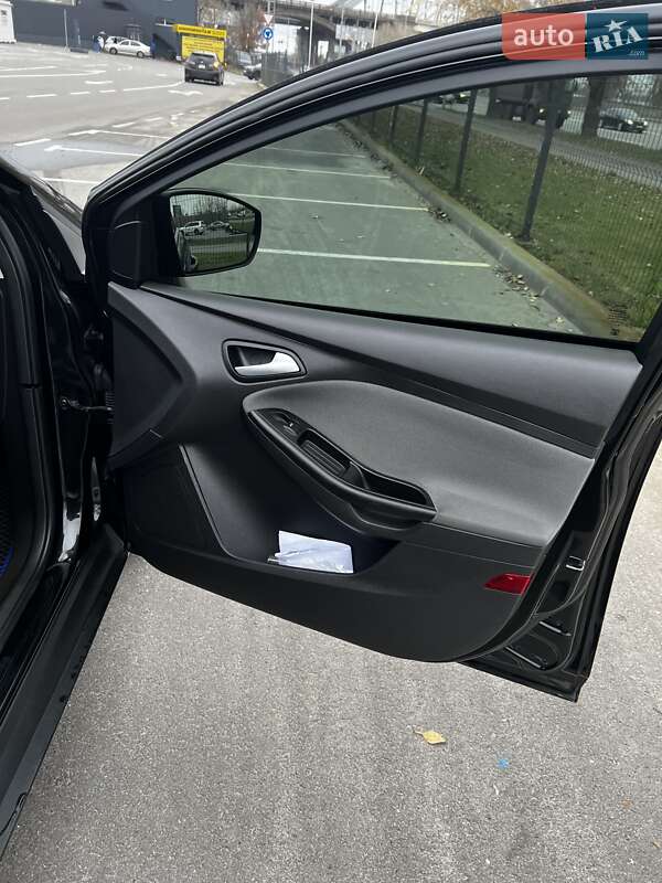 Седан Ford Focus 2014 в Киеве