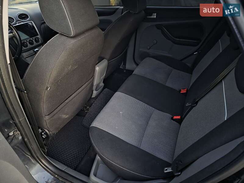 Хэтчбек Ford Focus 2010 в Тернополе