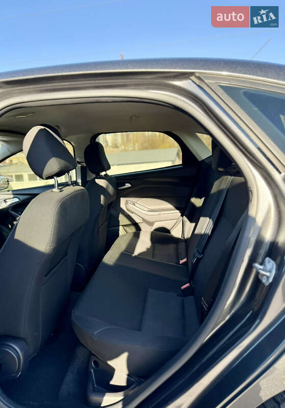 Седан Ford Focus 2015 в Києві