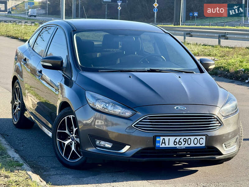 Седан Ford Focus 2015 в Києві