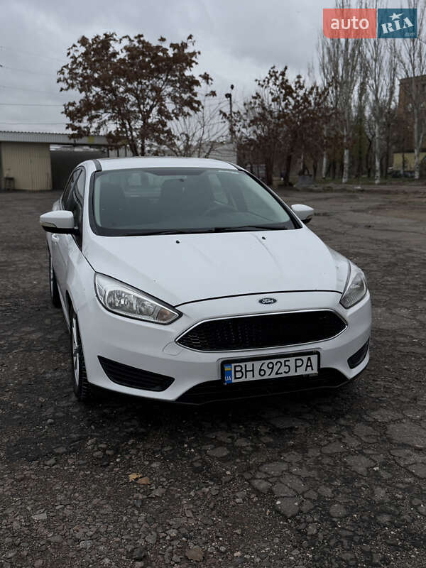 Седан Ford Focus 2015 в Миколаєві