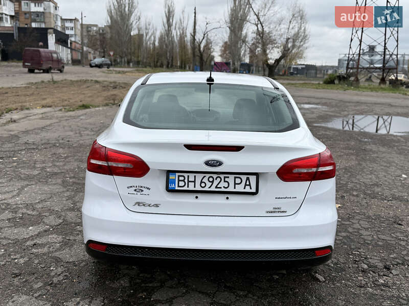 Седан Ford Focus 2015 в Миколаєві