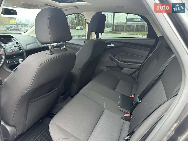 Седан Ford Focus 2015 в Днепре фото 12 Седан Ford Focus 2015 в Днепре